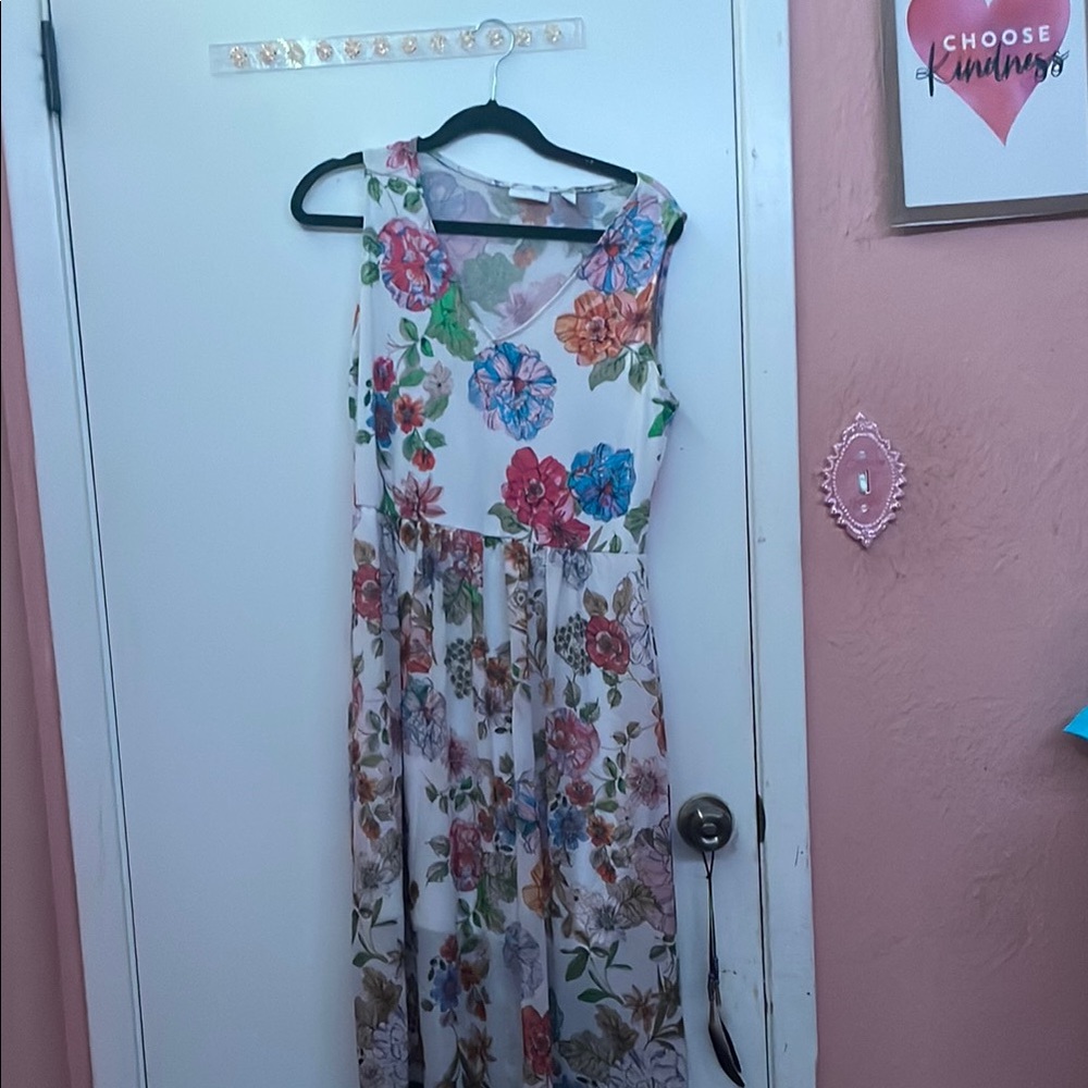 New York & Company White and Red Maxi Sundress